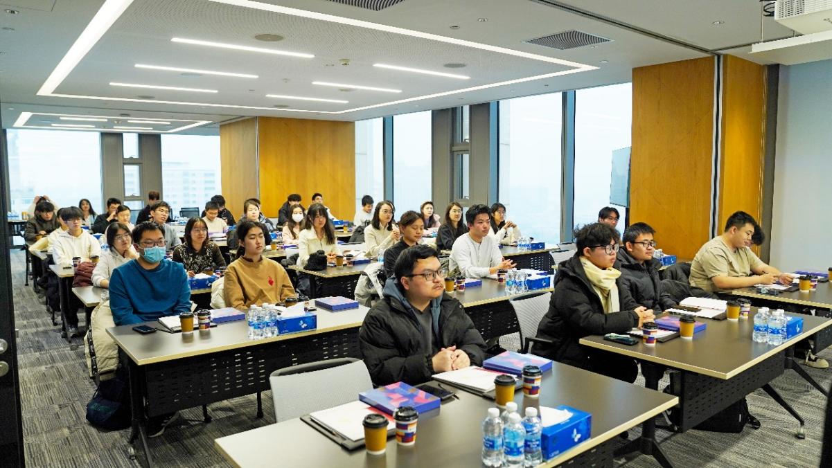 系统性了解了行业生态与企业运营情况