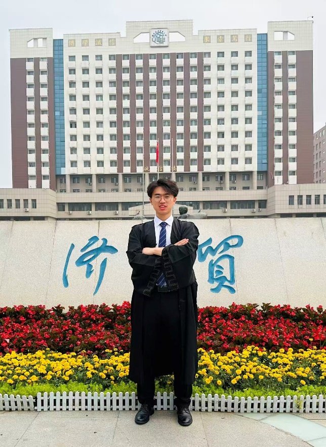 在校期间获综合二等奖学金